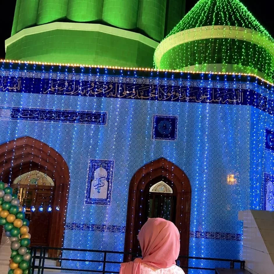 hafiza ayesha anayat