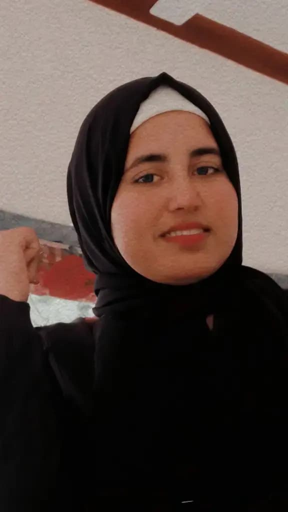 Kainat abbas