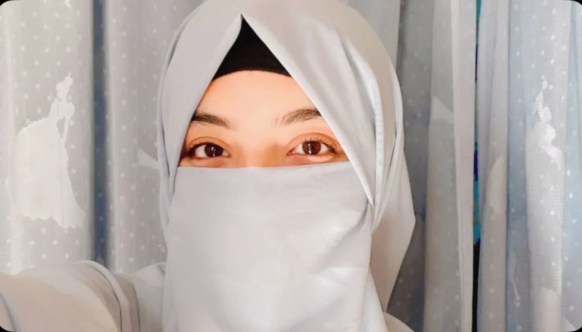 Manahil khan